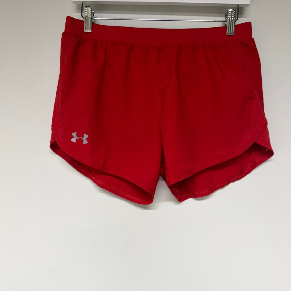 Under Armour Womens HeatGear Shorts Womens Size M Loose Fit Red